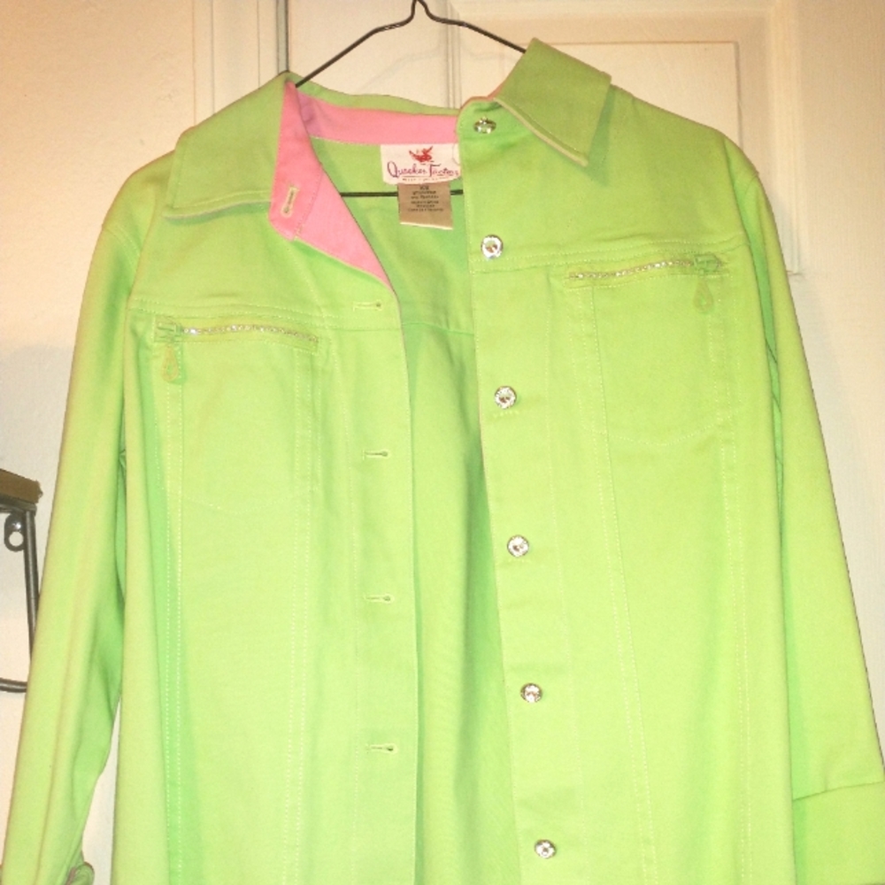 Quacker factory size xs jacket w/bling